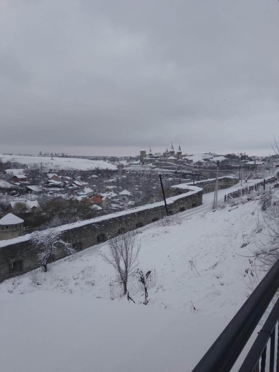 Джерело Kamjanets-Podilskyj Exteriör bild